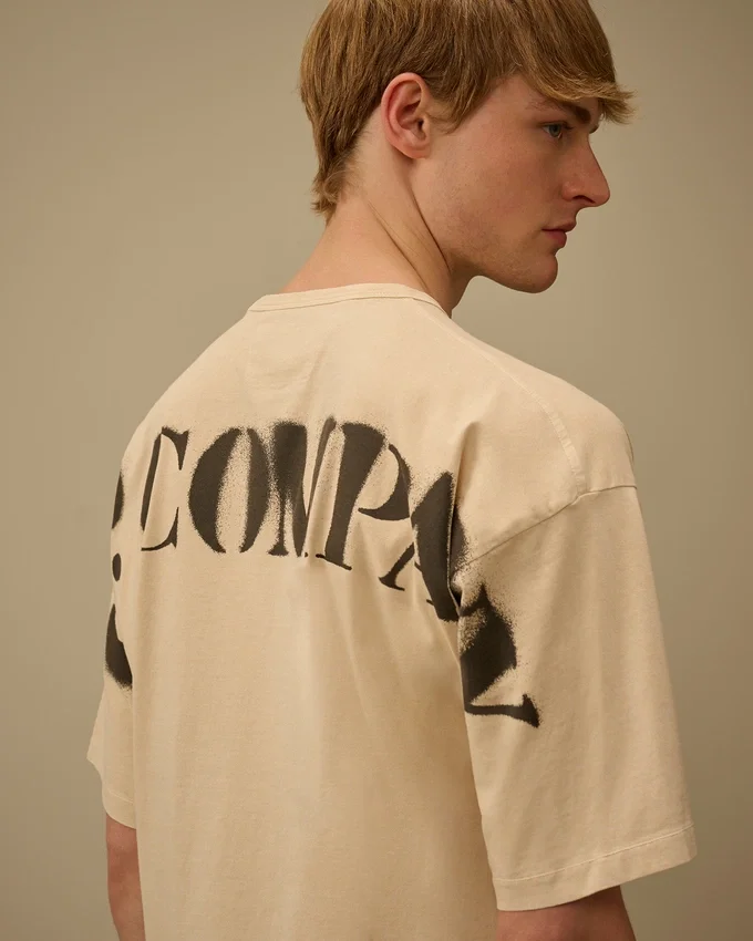 1020 Jersey kortärmad T-shirt med stenciltryck