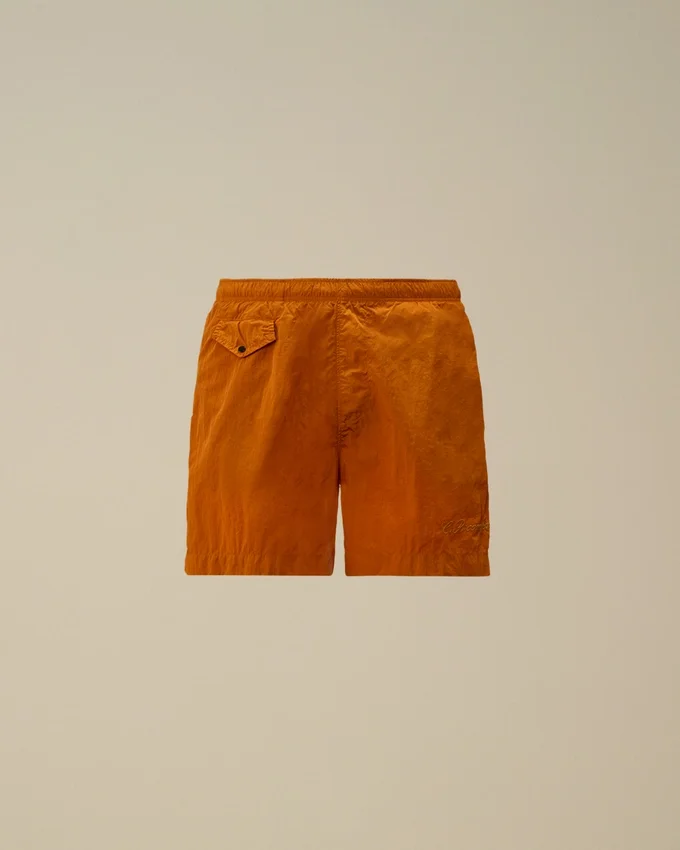 Badshorts med broderad Eco-Chrome R-logotyp