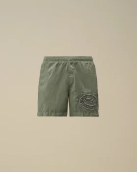 Badshorts med broderat Eco-Chrome-R-motiv