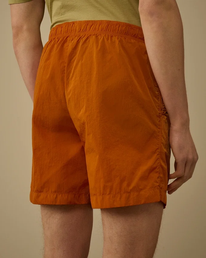 Badshorts med broderat Eco-Chrome-R-motiv