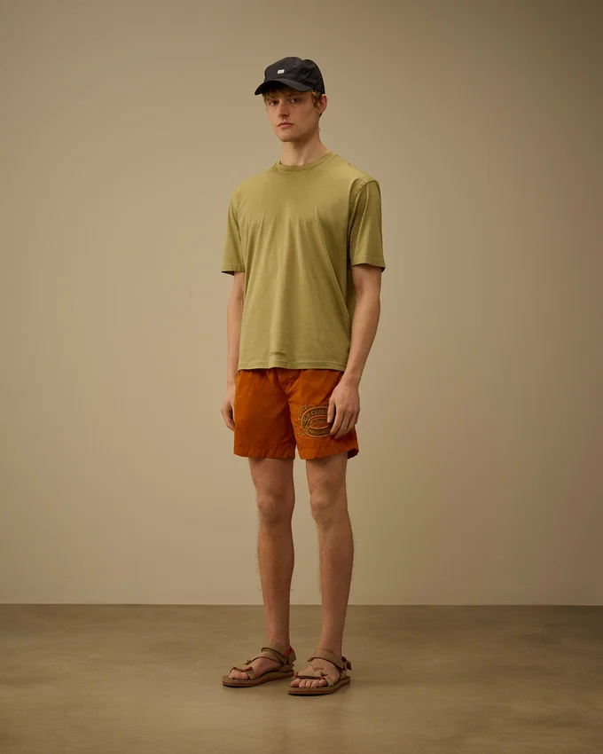Badshorts med broderat Eco-Chrome-R-motiv