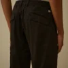 Cargo-byxor i stretch-satin med normal passform