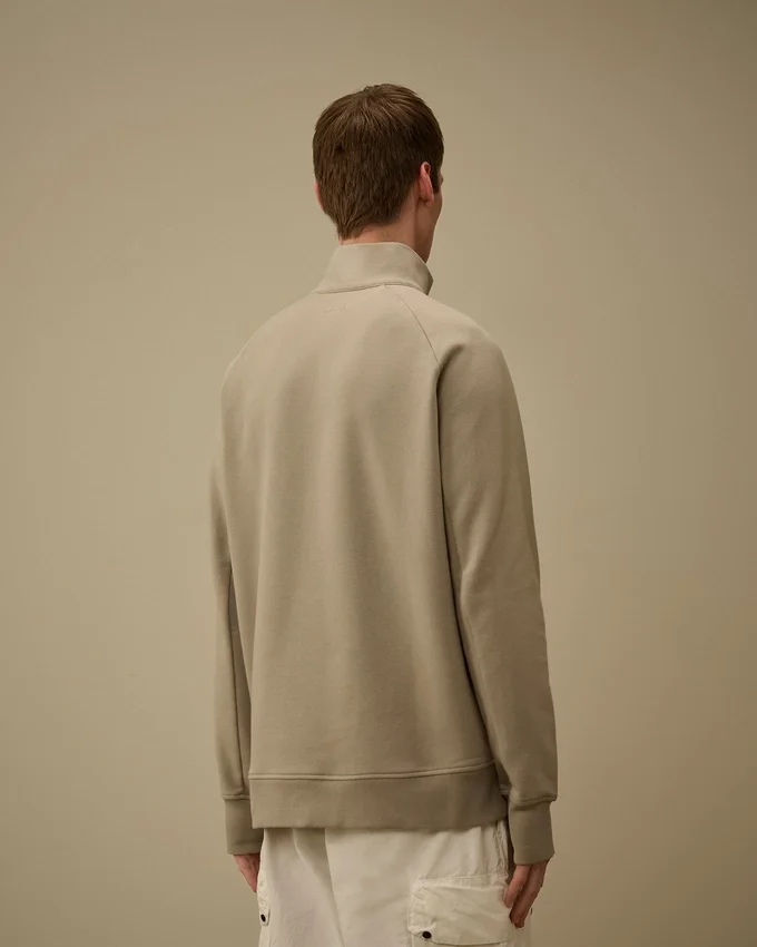Diagonal Raised Fleece-Sweatshirt med halv dragkedja och Lens-motiv