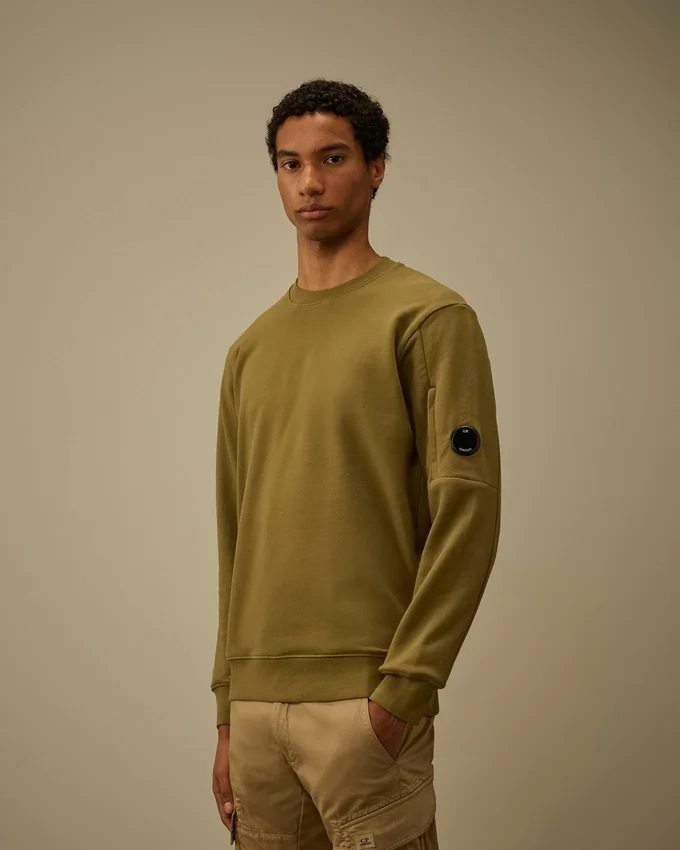 Diagonal Raised Fleece-Sweatshirt med rund hals och Lens-glasögon