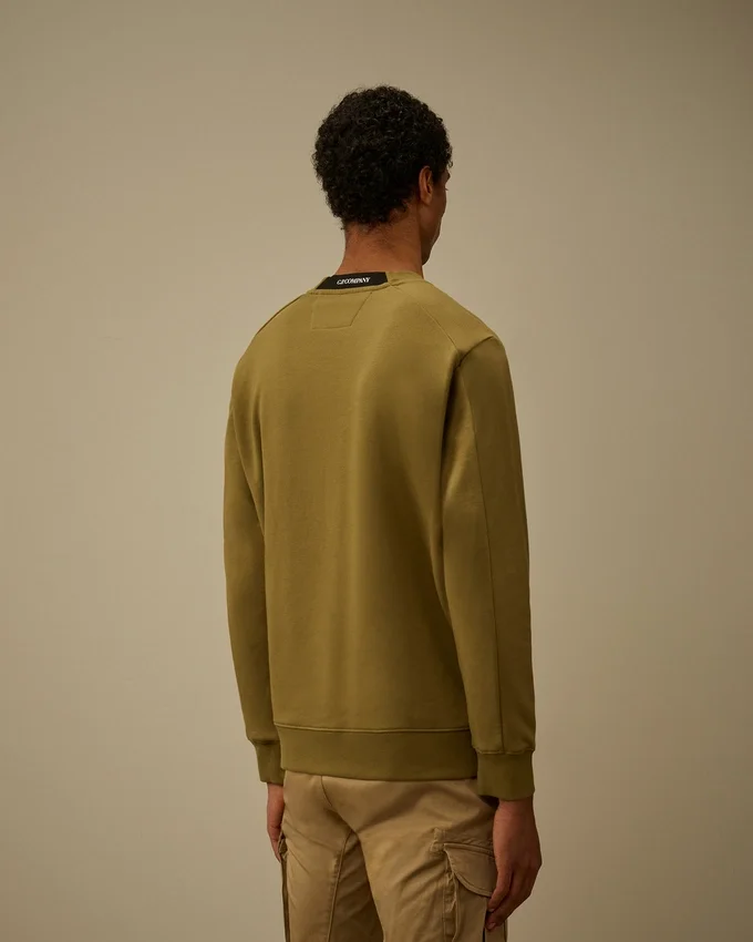 Diagonal Raised Fleece-Sweatshirt med rund hals och Lens-glasögon