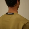 Diagonal Raised Fleece-Sweatshirt med rund hals och Lens-glasögon