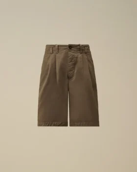 Lösa shorts i bomullsgabardin
