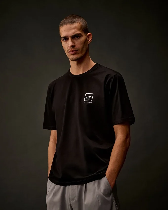 Metropolis Series: T-shirt med korta ärmar i merceriserad jersey och tryckt logotyp