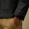 Nada Shield packbar Primaloft® Evolve-jacka med huva och Lens-detalj