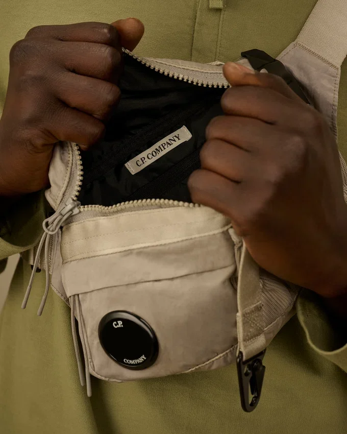 Nylon B Lens midjeväska
