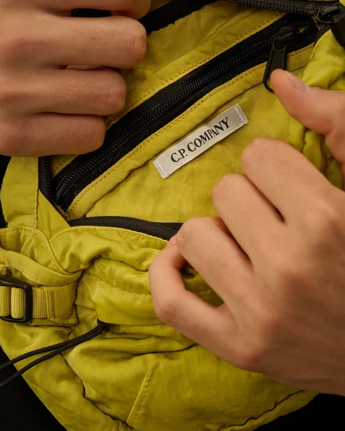 Nylon B-midjeväska