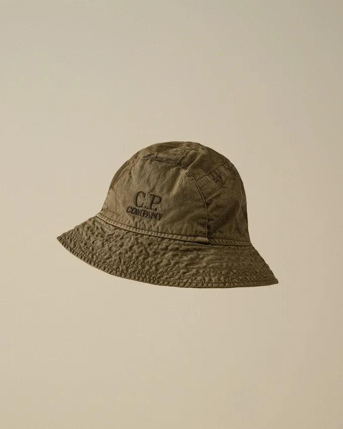 Panama-R-buckethat