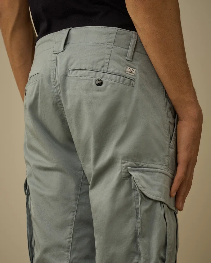 Stretch-satängshorts med cargo-länsar