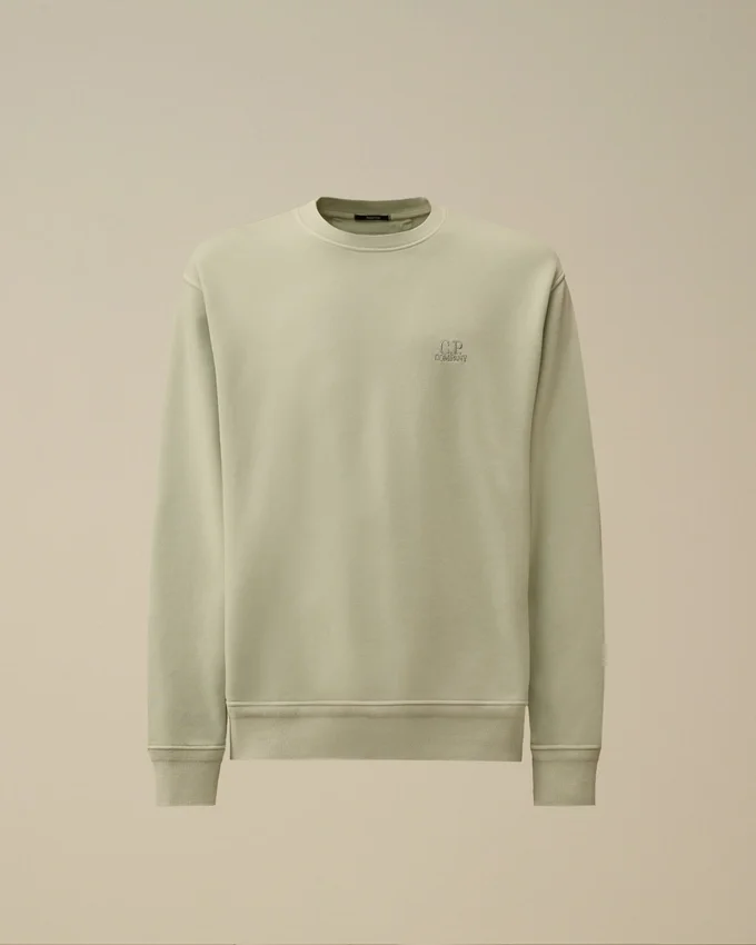 Tröja med rund hals, logotyp och resistfärgad diagonal bomullsfleece